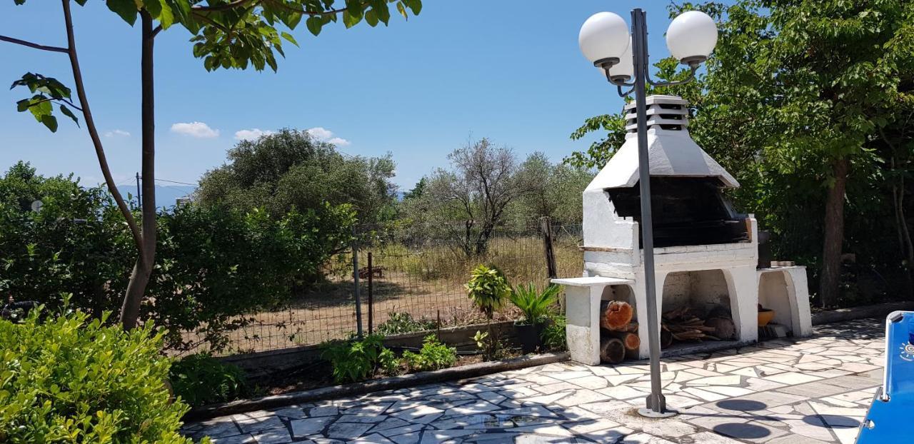 Country House By The Sea !!! Villa Karavomilos  Exterior photo